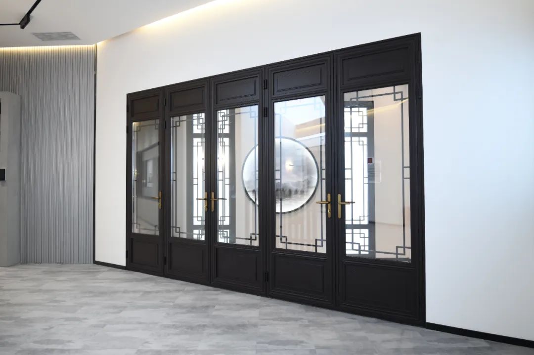 发现一扇好窗 | 来点花腔，剪一窗景致如画